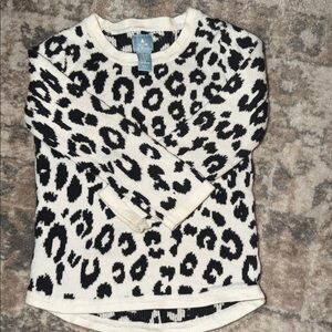 GAP Leopard Print Crew Neck Sweater - Black and Cream